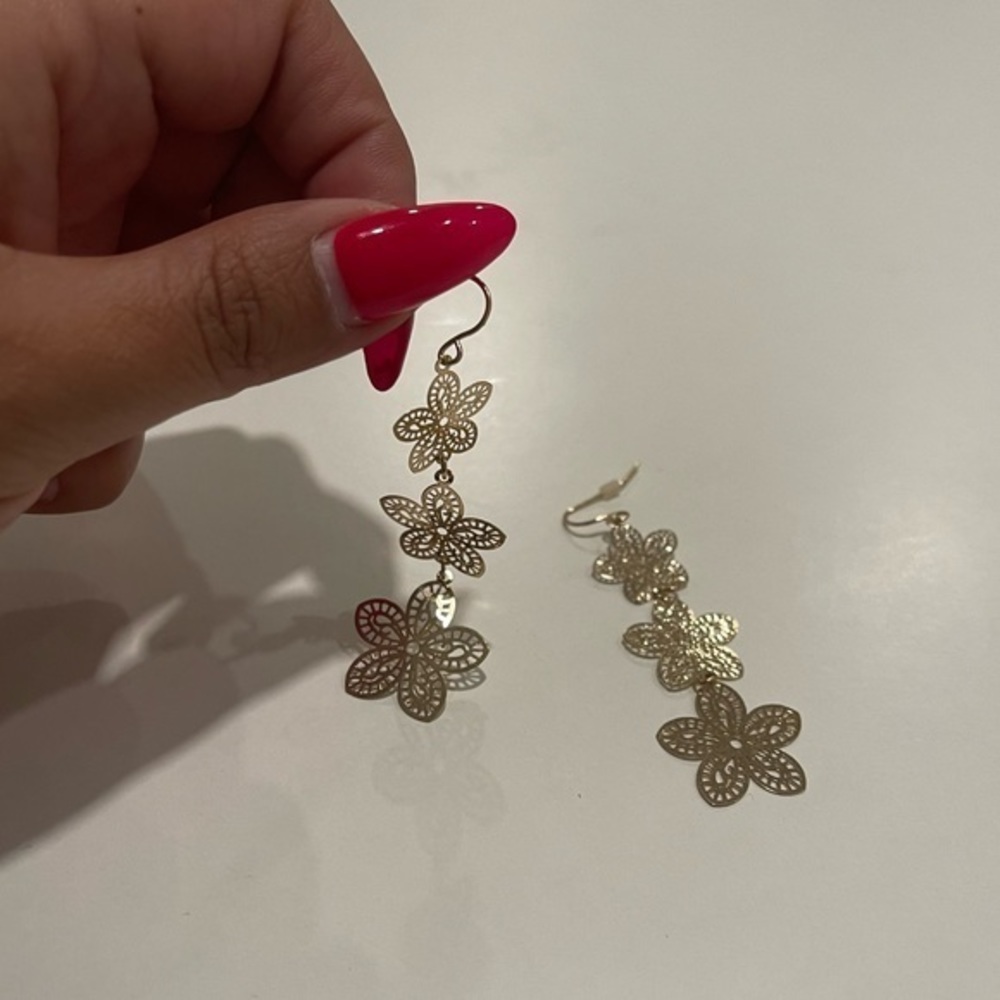 Gold Dangly Flower Earrings